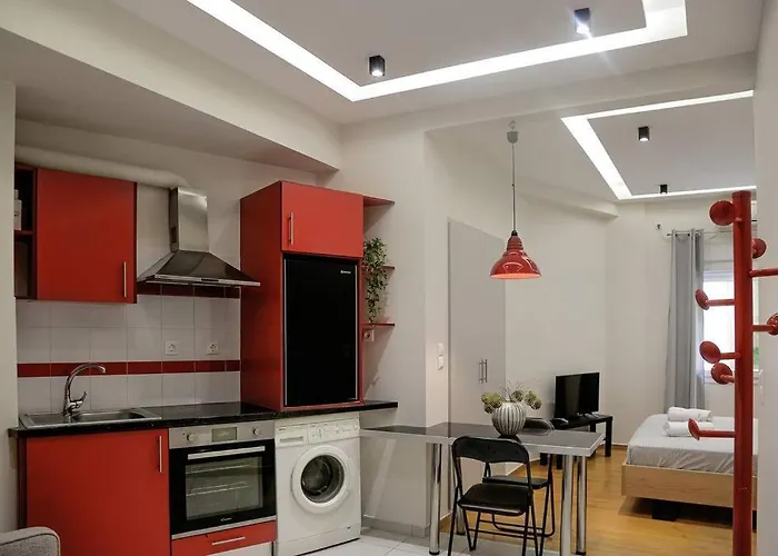 Apartment At Eksarhia Center